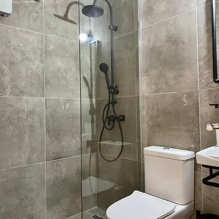 Modern Apartment, Near The - El Greco No 4 *