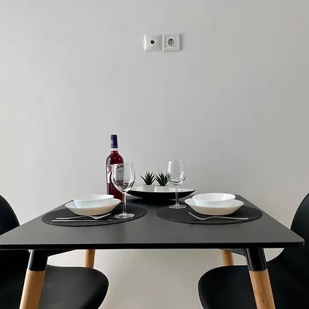 Modern Apartment, Near The - El Greco No 4 Apartament