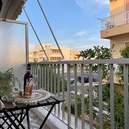 Modern In Town, Walking Distance To The - No 4 Kos Town