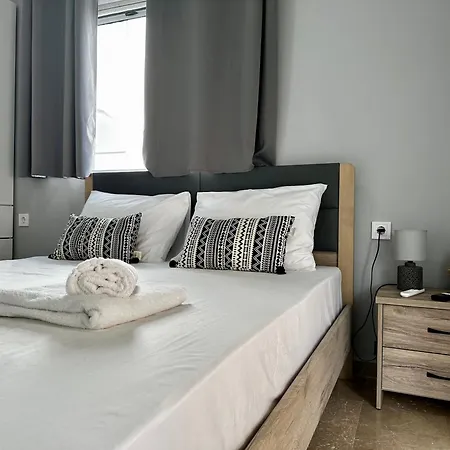 Brand New Apartment, In The Heart Of '4' Daire *