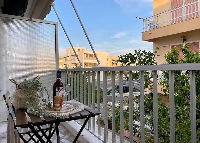 Modern In Town, Walking Distance To The - No 4 Κως Πόλη