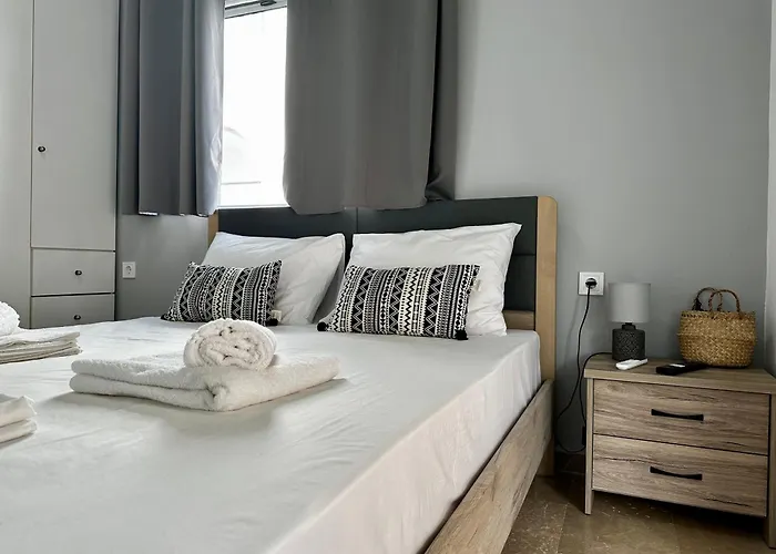 Modern In Town, Walking Distance To The - No 4 Διαμέρισμα *